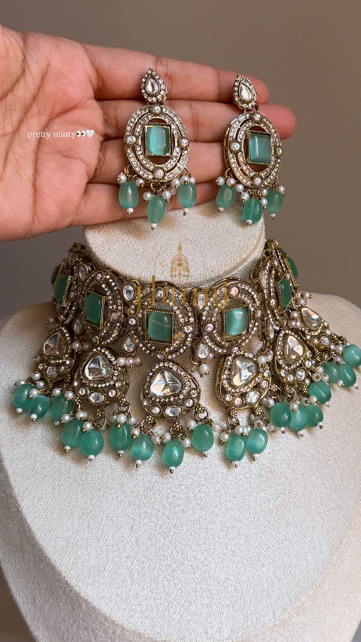 Naaz — Kundan Statement Choker Set