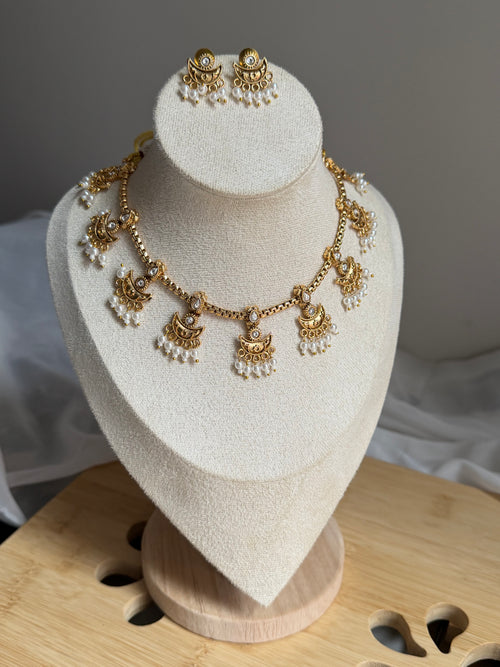 Chaand — Dainty Heritage Jewellery Set
