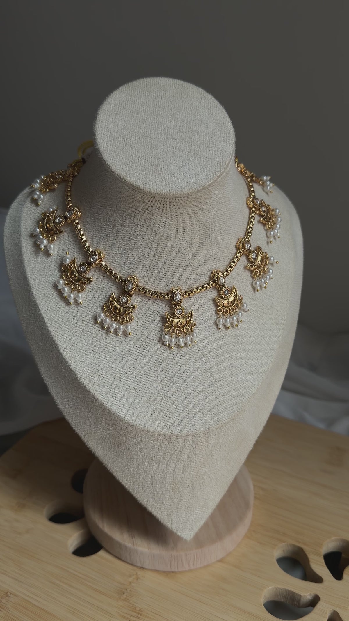 Chaand — Dainty Heritage Jewellery Set